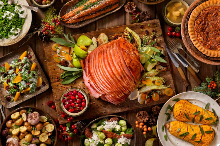 restaurants-open-on-christmas-day-guide-for-2026-cozymeal