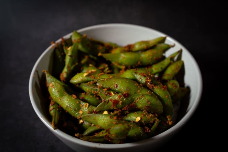 edamame in a bowl