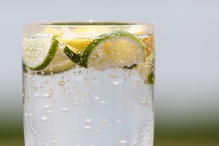 carbonated lemon soda