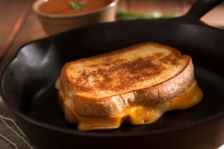 Cooking classes can help you find the best cheese for your grilled cheese.