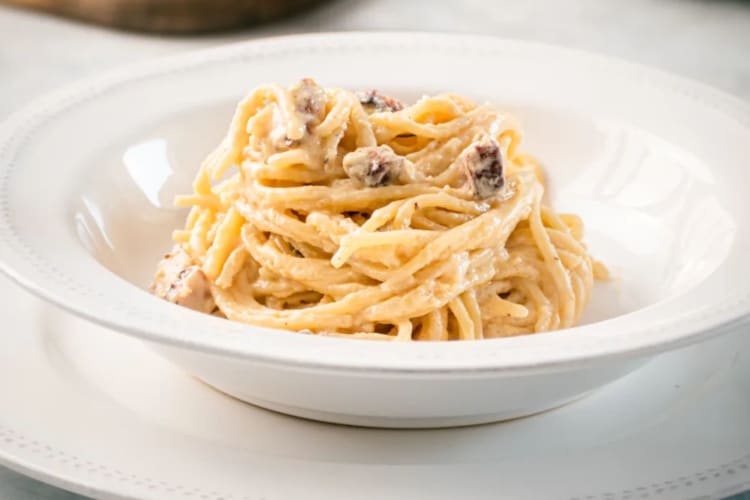 traditional carbonara