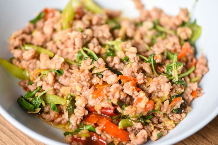 stir-fried basil ground pork