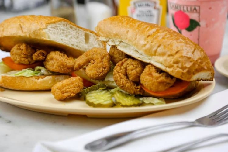 fried shrimp po'boy sandwich