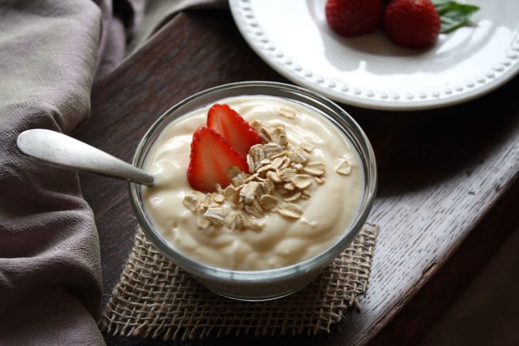 fruit and yogurt bowl