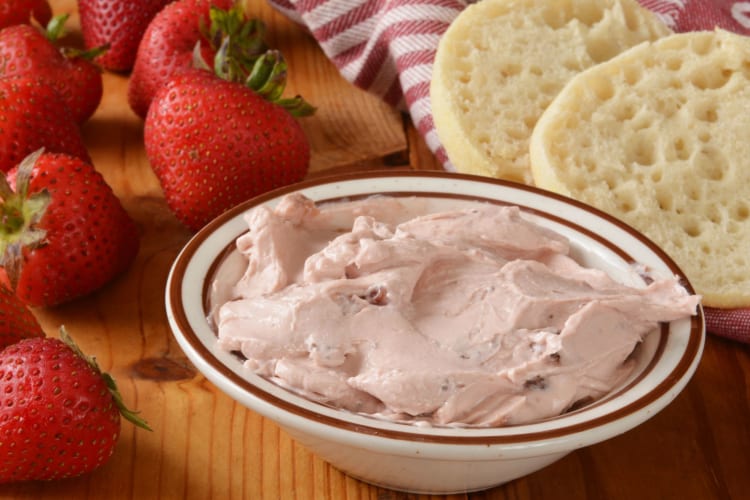 Fruit and cream cheese make a nice girl dinner.