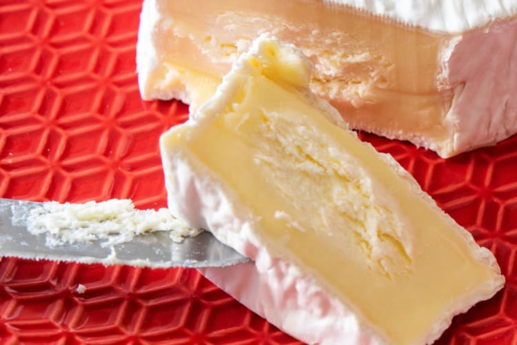 sliced Neufchatel cheese