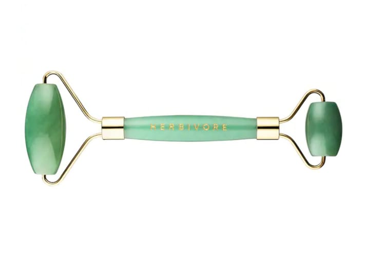 A jade roller is a wonderful spa gift for Gen Z.