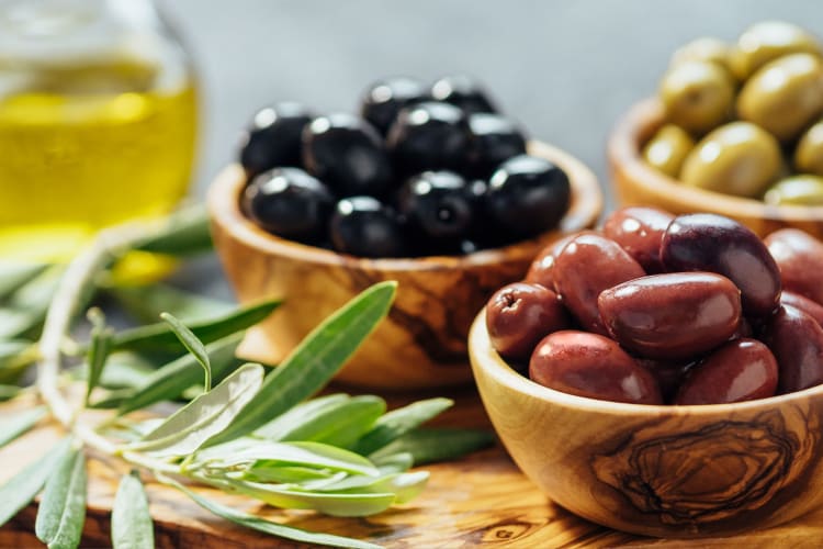 containers of different olives varieties