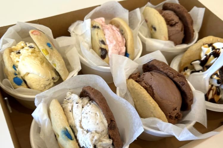 ice cream cookie sandwiches