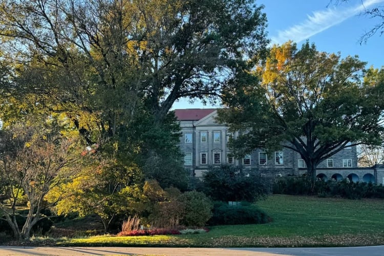 Visit Cheekwood Resort for a beautiful birthday idea in Nashville.