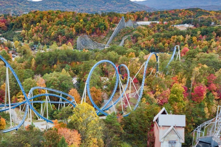 a rollercoaster set among the wooded hills of Nashville at Dollywood