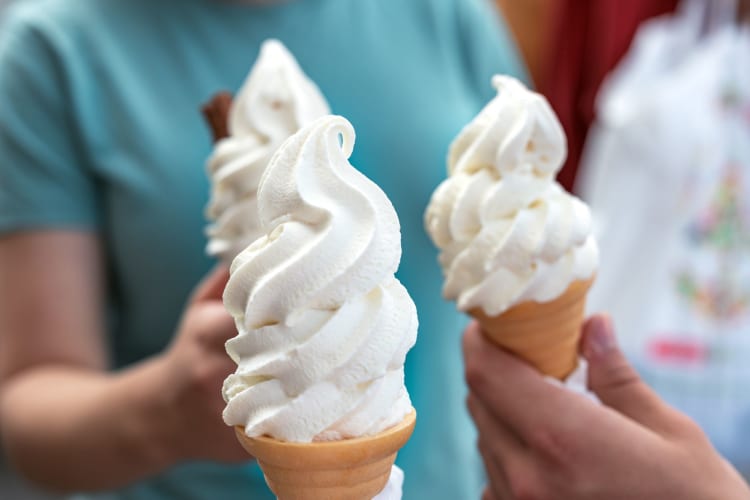 vanilla ice cream cones