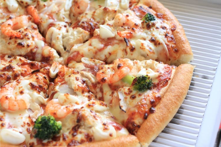 seafood pizza