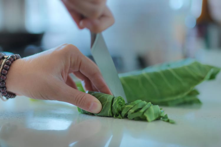 chiffonade collards