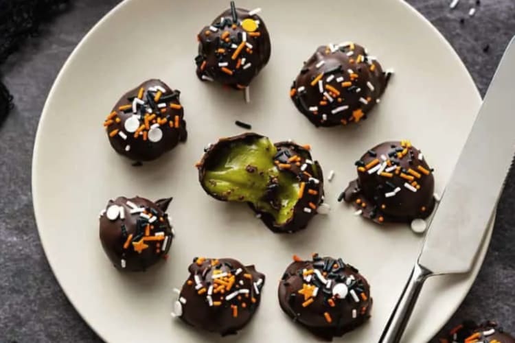 sweet, oozy vegan creepy creme truffles are a fun halloween dessert