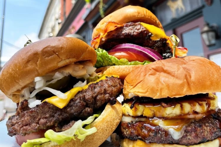 Although this is one of the top seafood restaurants in Baltimore, Kooper's Tavern is also known for its signature burgers.