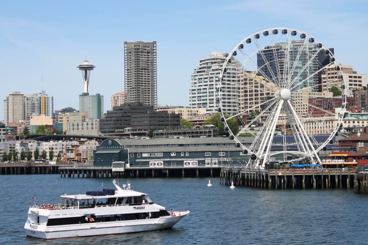 A sightseeing boat tour is one of the best Seattle gifts for locals and visitorss