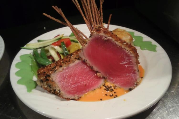 Snapper's Sea Grill Tampa restaurant seared tuna
