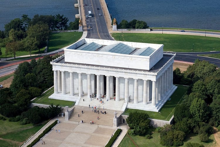 A long shot of The Lincoln Memorial, a worthy site to visit during team building activities in D.C.