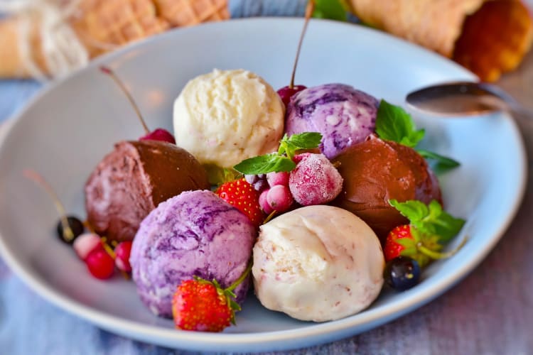Sugar-free ice cream can also be low-carb