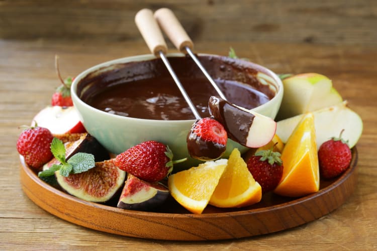 Fresh fruit and chocolare fondue