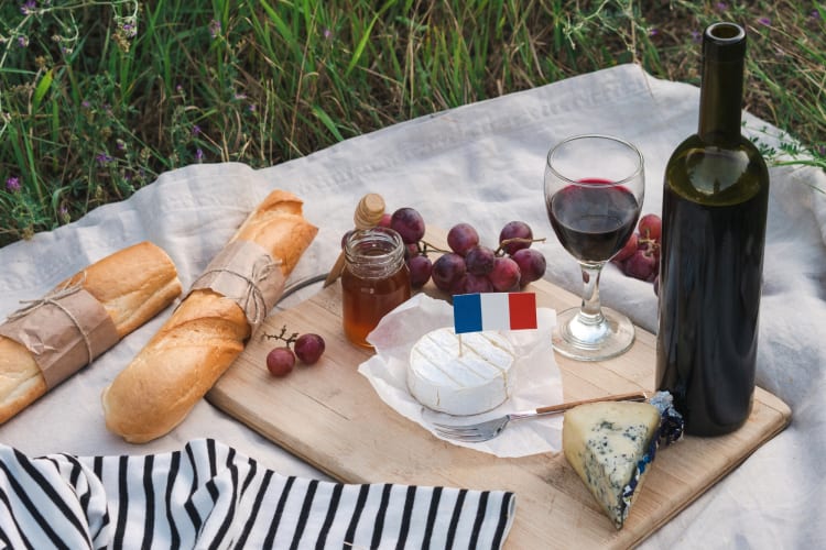 Going for a Parisian theme is a fun summer birthday party idea