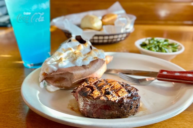 It's quite easy to order from the Texas Roadhouse secret menu