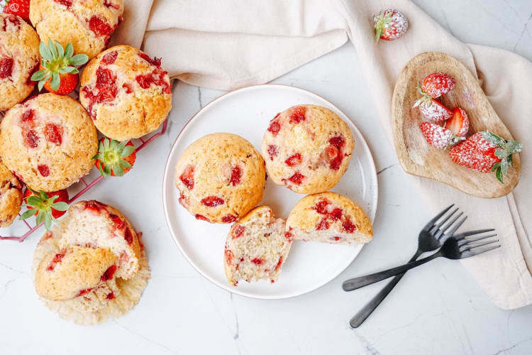 strawberry muffins