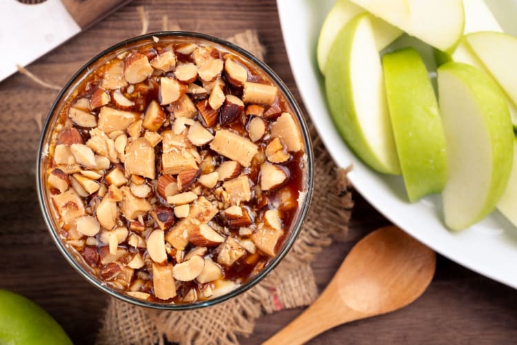 Enjoy this caramel apple dip.