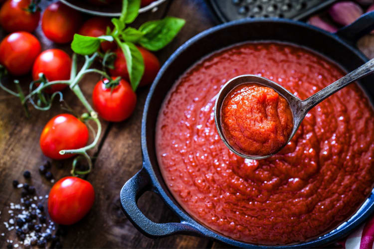 Marinara sauce is a good tomato paste substitute