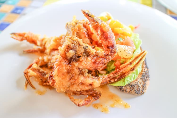 Deep-fried soft shell crabs