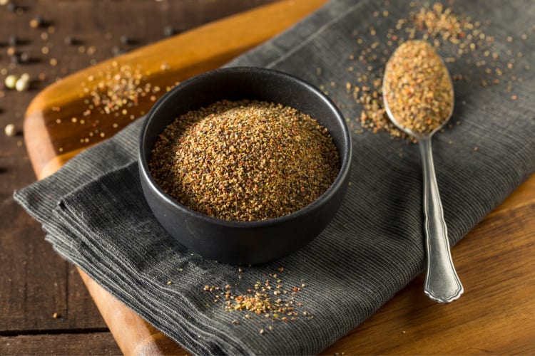 Pepper spice blend is a popular white pepper substitute