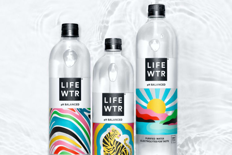 Three premium best water bottles.