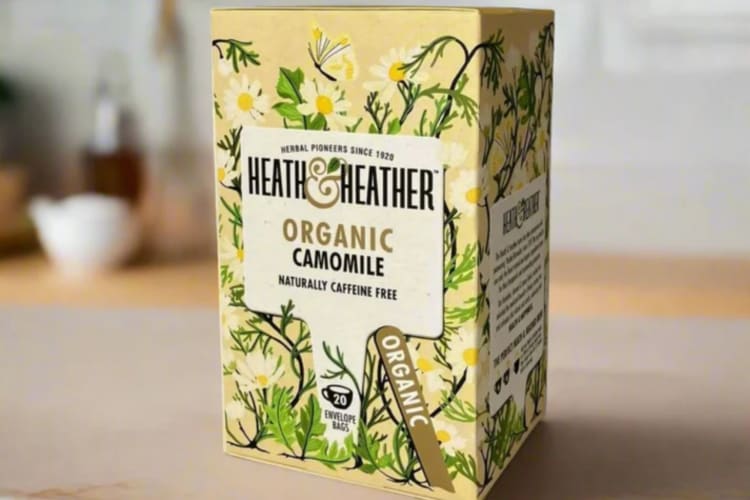 A pack of organic chamomile teas.