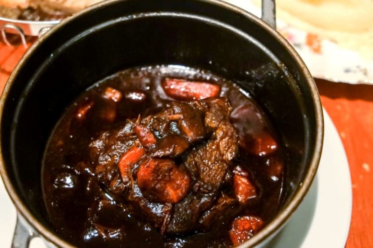 Le meilleur boeuf bourguignon à Paris.