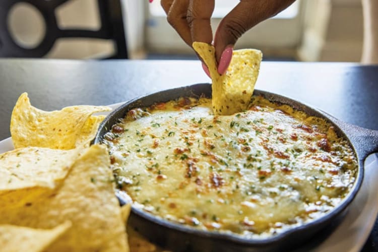Everything Green Dip with chips