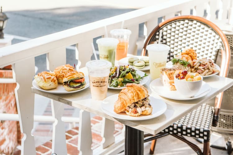 Ellie's Table is serves diverse selections for delicious breakfast in Irvine.