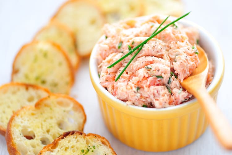 Salmon rillette served with toasts