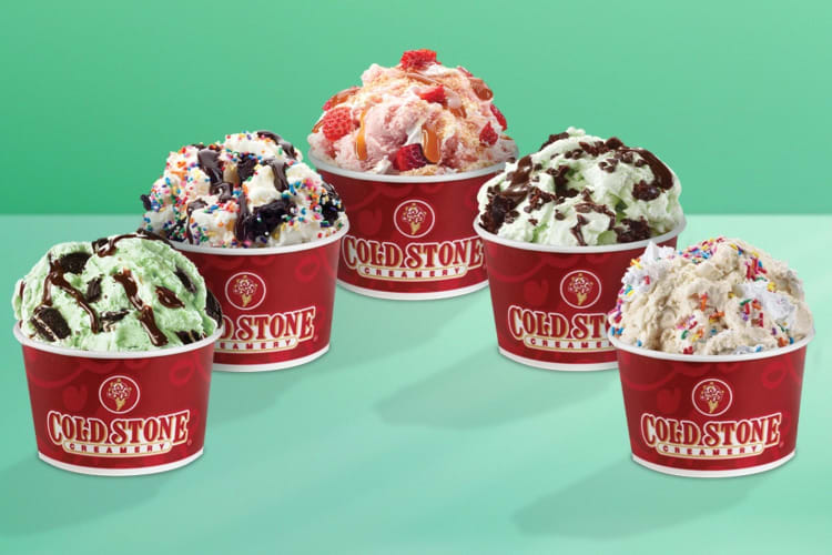 Several Cold Stone Creamery ice cream flavos