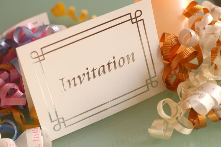 Send invitations for your cookie decorating party