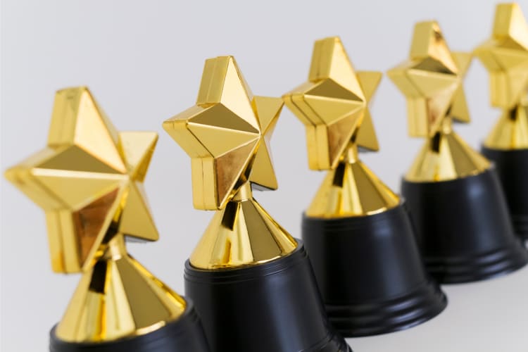 Star-shaped trophies
