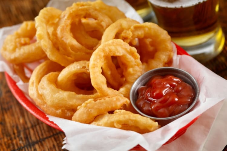 Skips is a Des Moines restaurant that serves onion rings as a starter