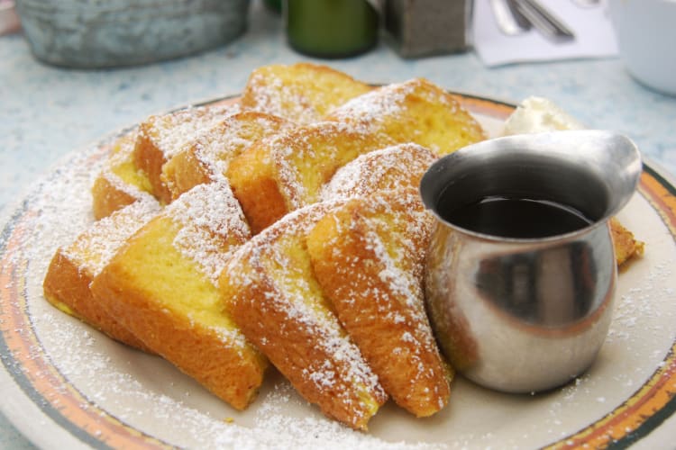 French toasts are a classic sweet treat in diners in Seattle