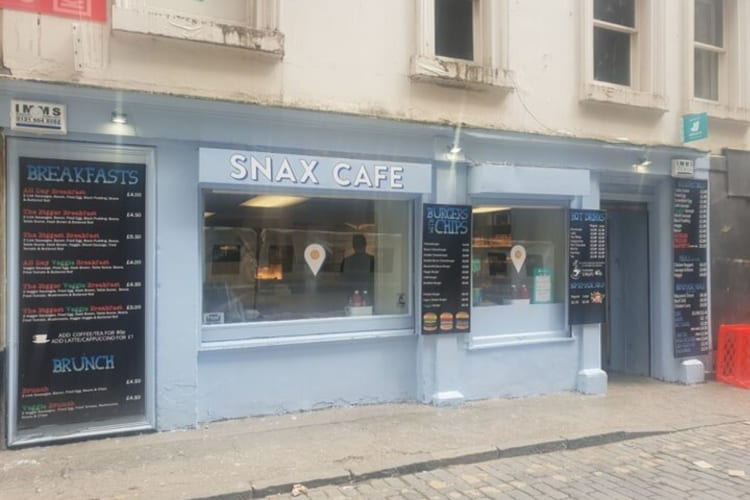 The exterior of Snax Café serving up breakfast in Edinburgh.