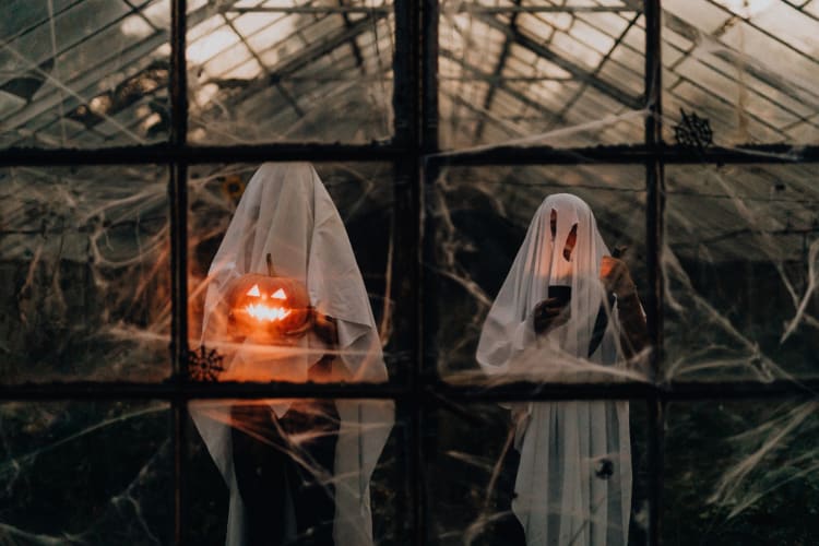 Get spooked on a ghost walk