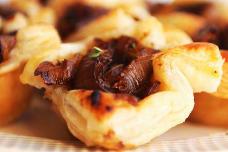 french onion puff pastry cups are ideal vegan appetizers for holiday gatherings