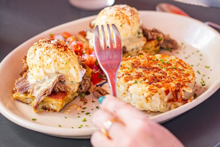 Snooze Eatery is a wonderful fun restaurant in San Diego for breakfast.