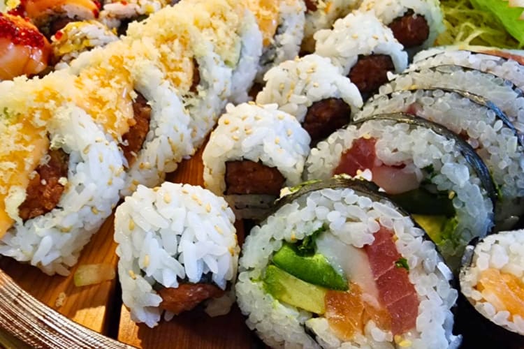 Sushi from gluten-free restaurants in Chicago.