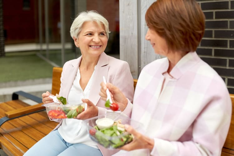 The Veggie Patty salad is one of the healthiest items at Subway. 