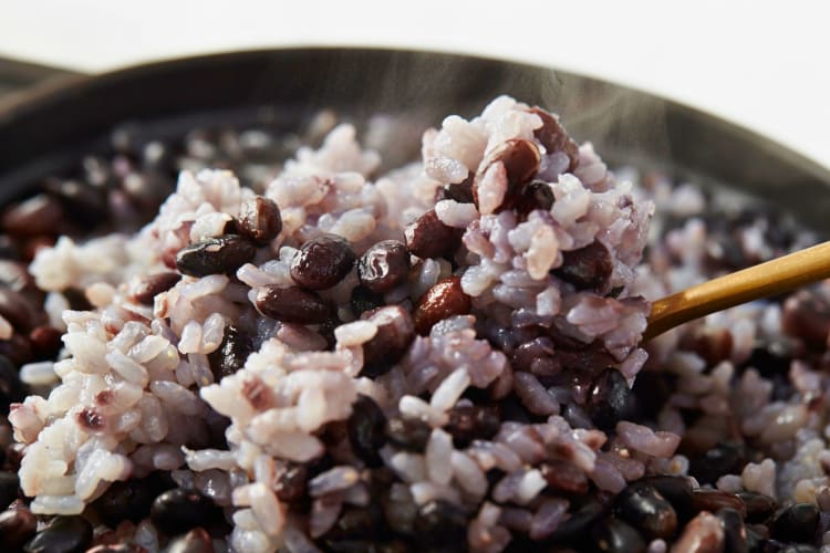 You can't go wrong with black beans and rice, one of the healthiest items at Taco Bell.